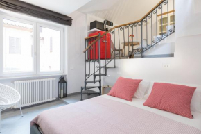 Quiet pied a terre with terrace in Borgo Pio